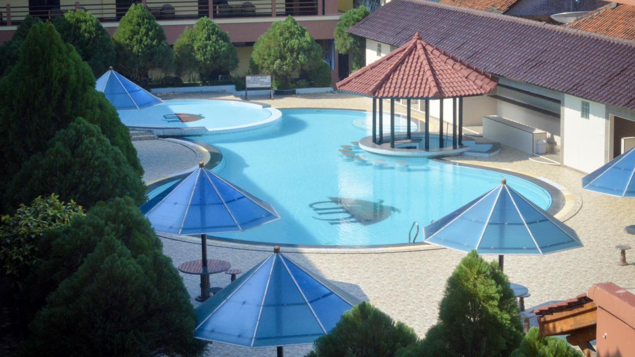 Uni Beach Hotel Pangandaran Luaran gambar