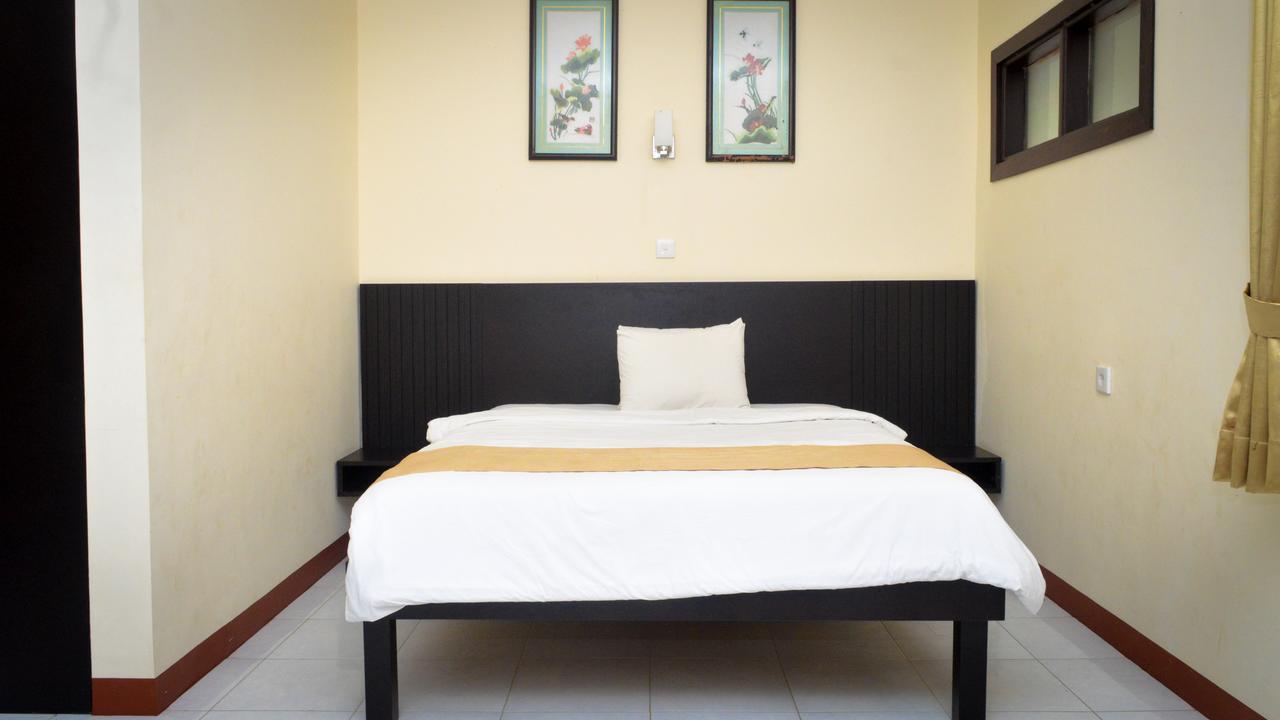 Uni Beach Hotel Pangandaran Luaran gambar