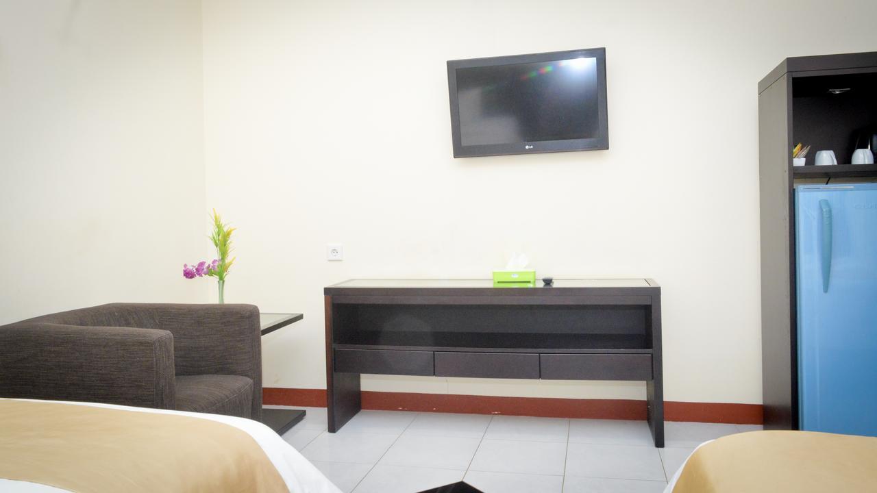 Uni Beach Hotel Pangandaran Bilik gambar